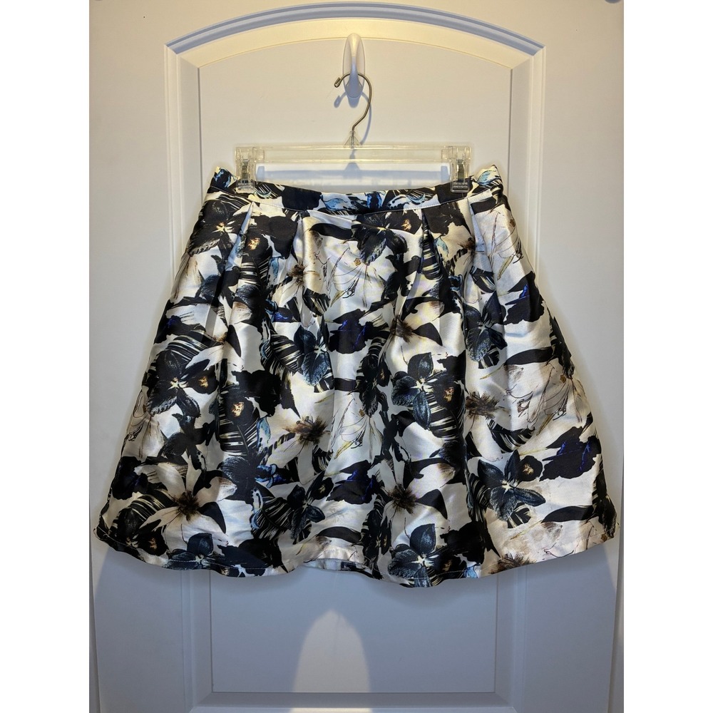 LuLu's A-line Blue and black floral skirt pleats, size XL - Picture 1 of 5